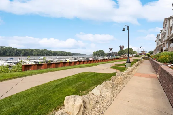 $599,000 | 150 Front Street, Unit 323, Prescott, WI 54021