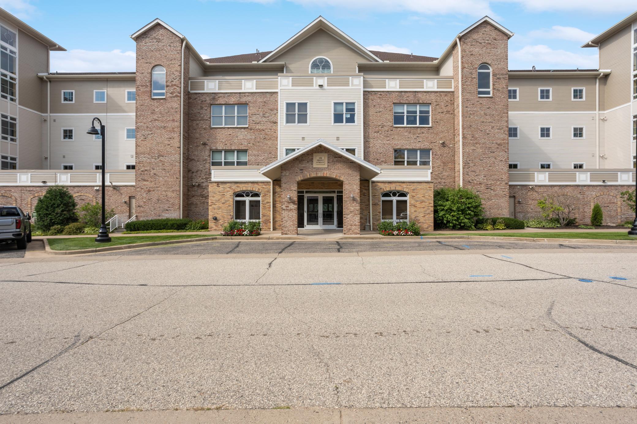 150 Front Street, Unit 323 Prescott, WI 54021 - Photo 38 of 42
