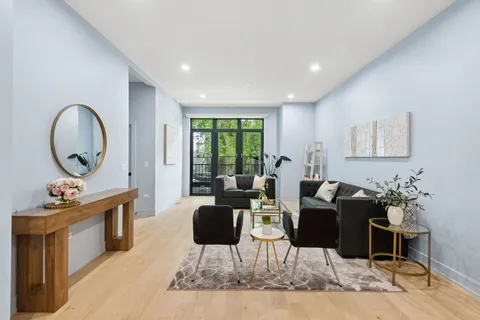 $1,100,000 | 1842 North Whipple Street, Unit 1, Chicago, IL 60647