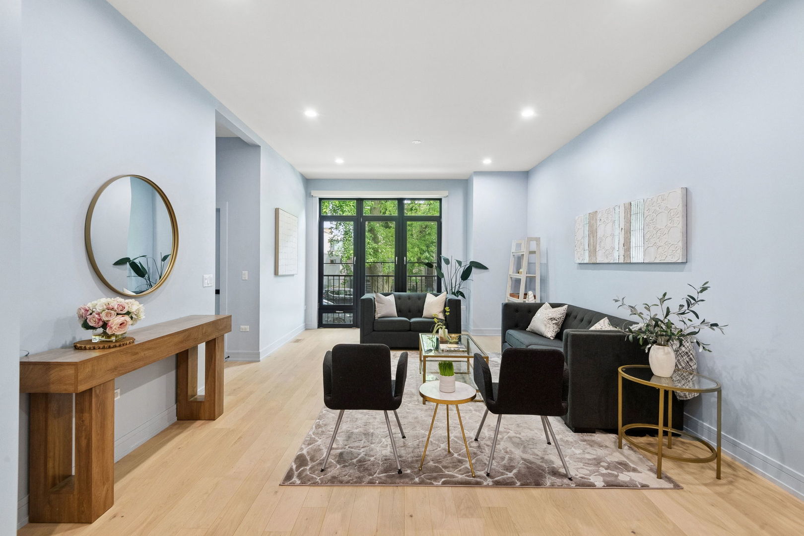 1842 North Whipple Street, Unit 1 Chicago, IL 60647 - Photo 3 of 37