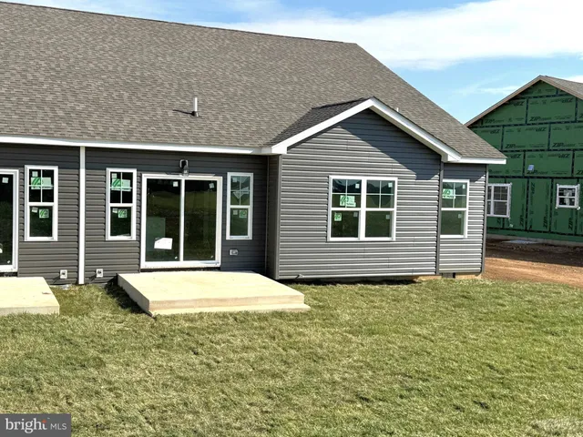 $357,500 | 110 Barrier Reef Drive, Martinsburg, WV 25403