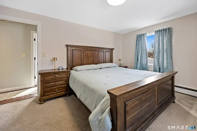 $449,900 | 1986 Hartford Turnpike, North Haven, CT 06473