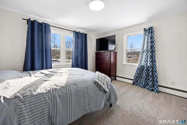 $449,900 | 1986 Hartford Turnpike, North Haven, CT 06473