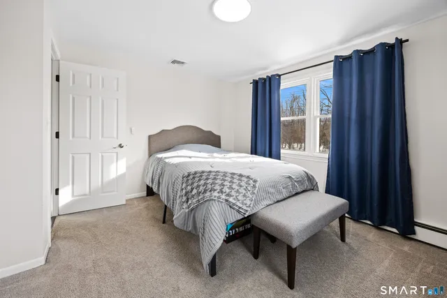 $449,900 | 1986 Hartford Turnpike, North Haven, CT 06473