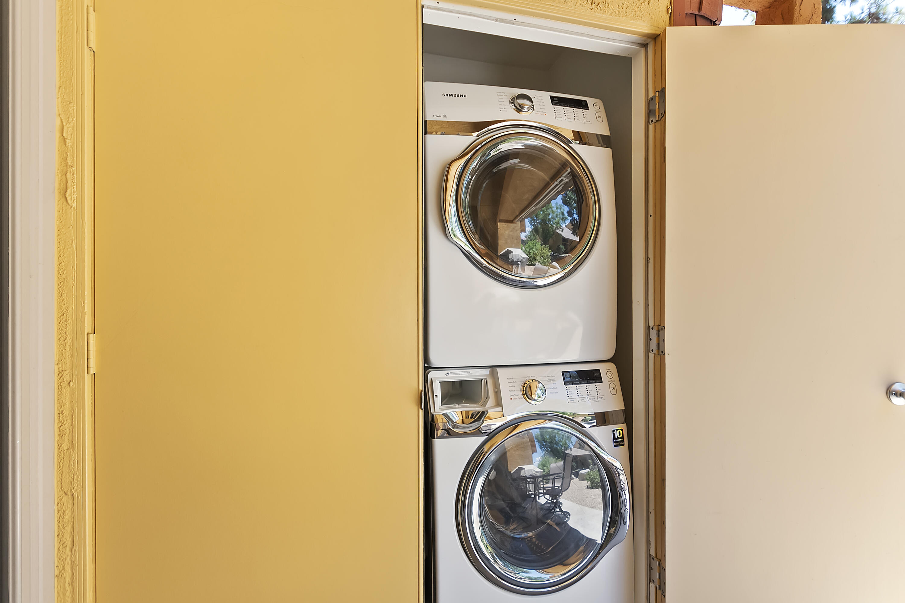 48255 Monroe Street, Unit 6 Indio, CA 92201 - Photo 16 of 43 a utility room with dryer and washer