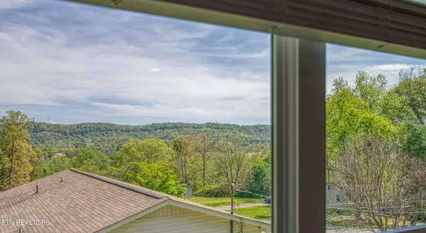 $475,000 | 7822 Fersner Road, Powell, TN 37849