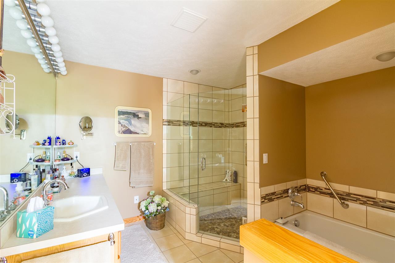 6784 Mission Ridge Traverse City, MI 49686 - Photo 27 of 38 1849177-26.JPG
