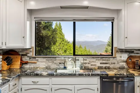 $829,900 | 3070 Crystal Summit Road, Pollock Pines, CA 95726