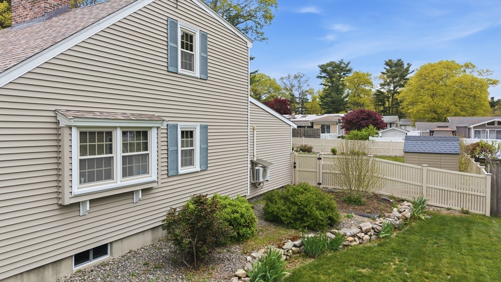 9 Joseph Street Acushnet, MA 02743 - Photo 2 of 42
