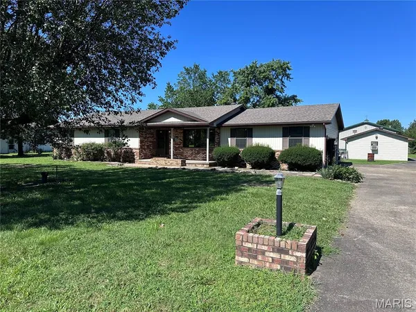 $325,000 | 119 Larue Lane, Sikeston, MO 63801