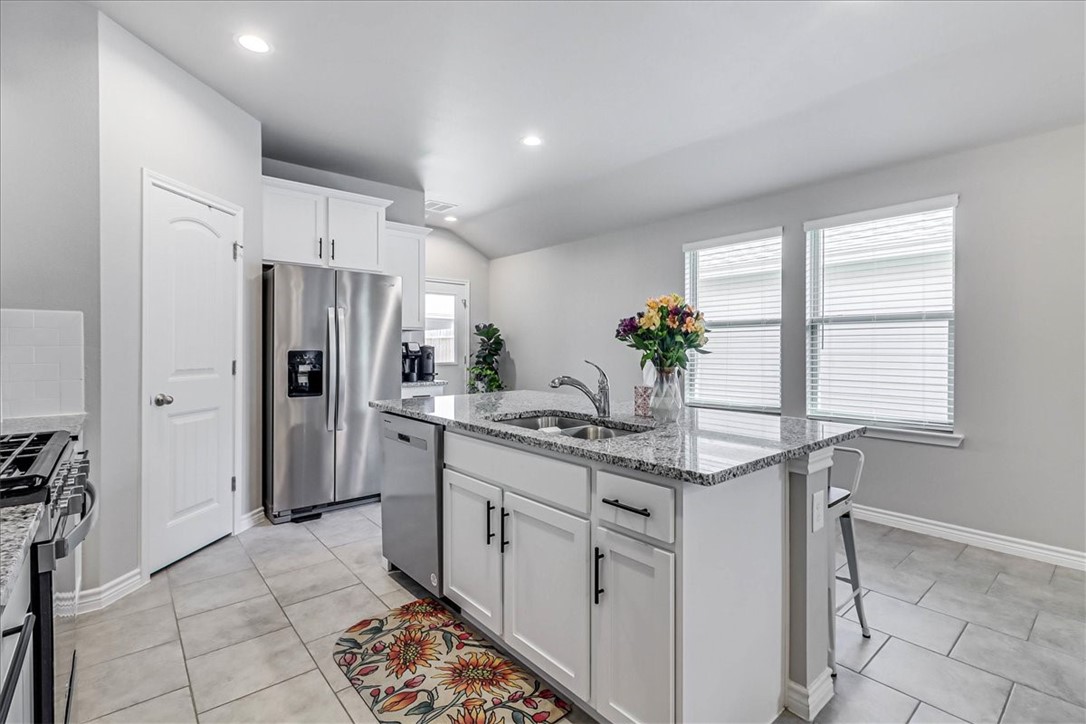 7630 Shadow Rider Lane Corpus Christi, TX 78414 - Photo 20 of 39