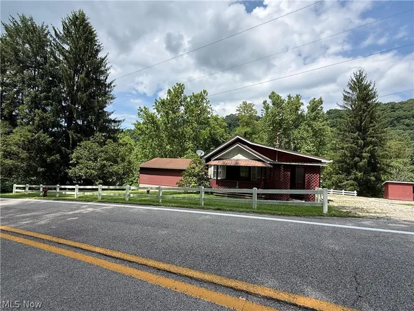 $120,000 | 2061 Harmon Creek Road, Colliers, WV 26035