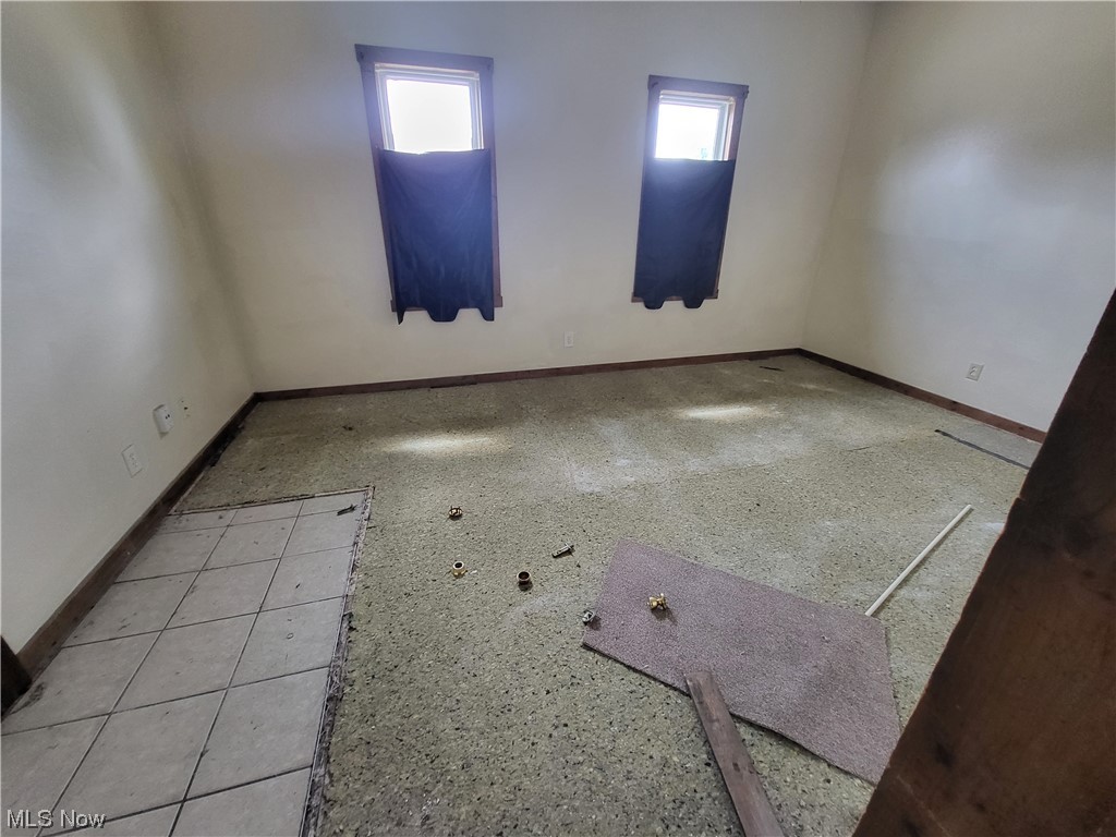 3672 Sykora Road Cleveland, OH 44105 - Photo 6 of 10 Gallery Image 6
