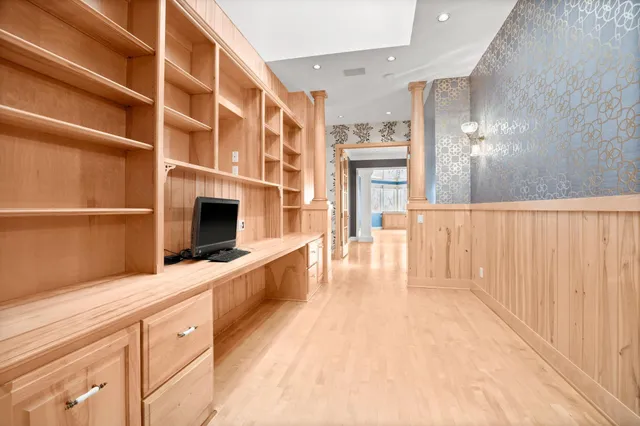 $7,500 | 1560 Bluff Creek Drive, Chaska, MN 55318