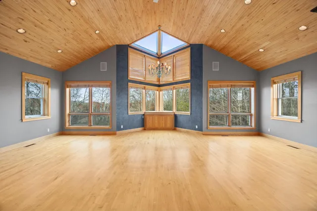 $7,500 | 1560 Bluff Creek Drive, Chaska, MN 55318