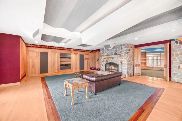 $7,500 | 1560 Bluff Creek Drive, Chaska, MN 55318