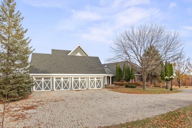 $7,500 | 1560 Bluff Creek Drive, Chaska, MN 55318