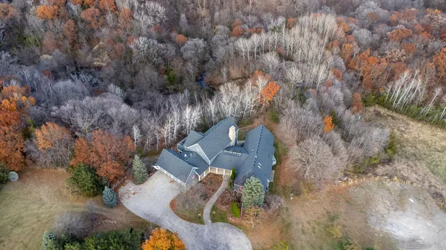 $7,500 | 1560 Bluff Creek Drive, Chaska, MN 55318