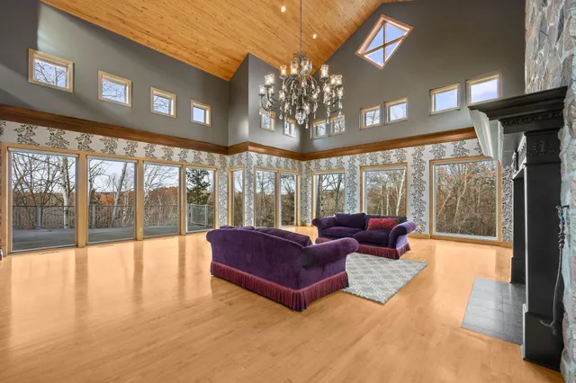 $7,500 | 1560 Bluff Creek Drive, Chaska, MN 55318