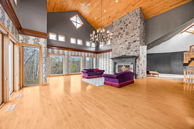 $7,500 | 1560 Bluff Creek Drive, Chaska, MN 55318