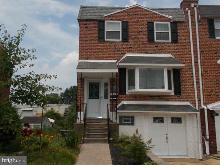12118 Medford Road Philadelphia, PA 19154 - Photo 1 of 17