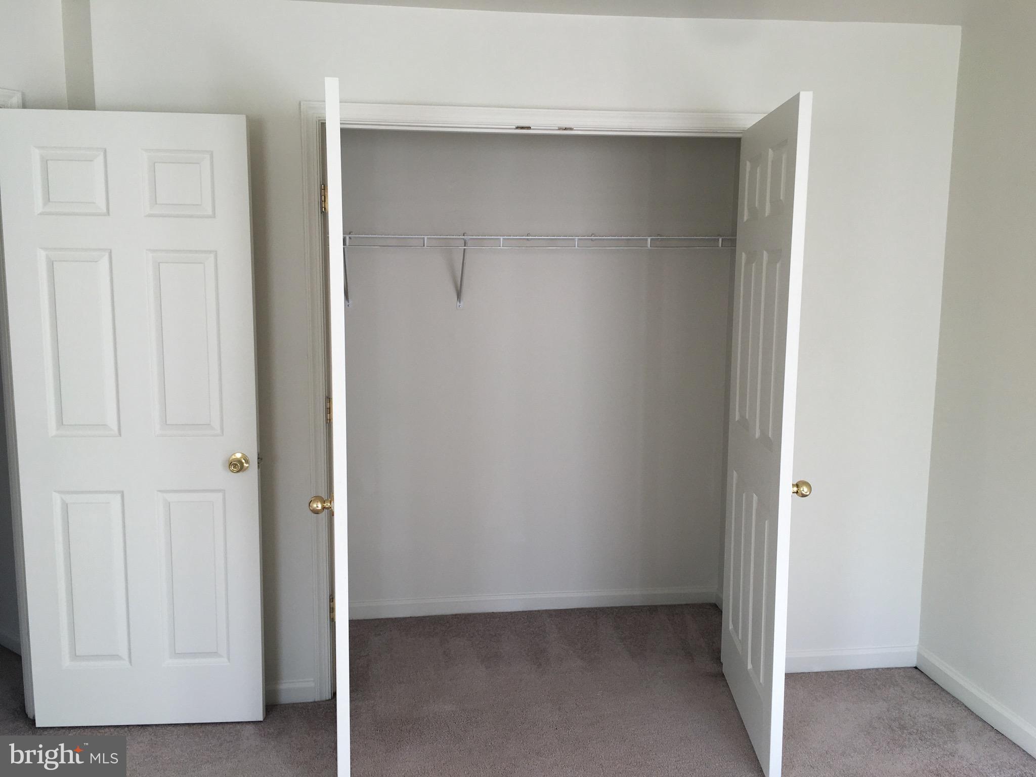 610 Pendleton Lane Strasburg, VA 22657 - Photo 12 of 30 an empty room with closet