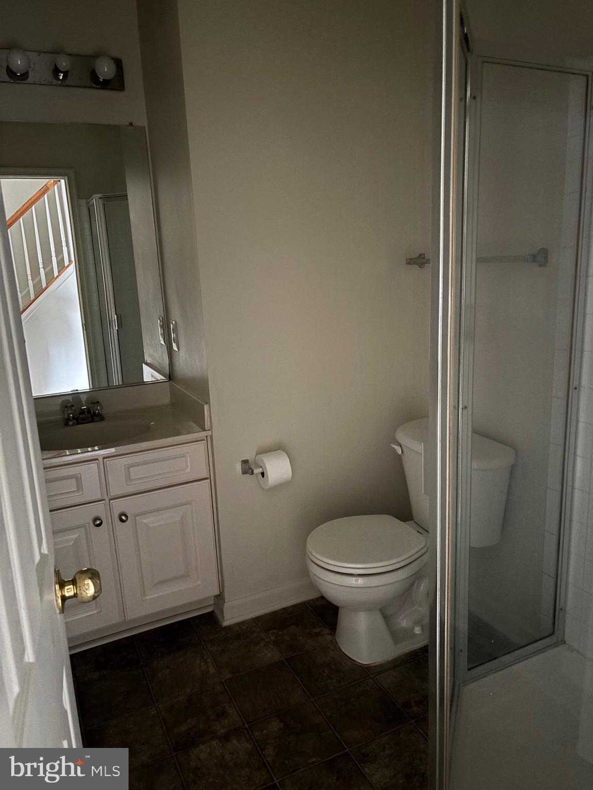 610 Pendleton Lane Strasburg, VA 22657 - Photo 18 of 30 a bathroom with a toilet sink and a mirror