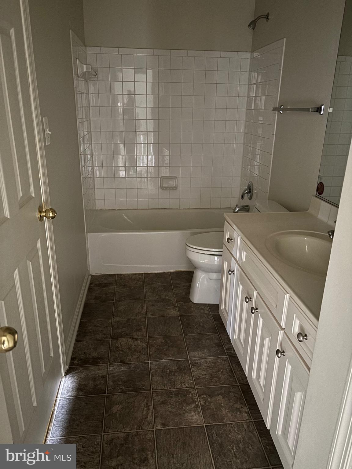 610 Pendleton Lane Strasburg, VA 22657 - Photo 22 of 30 a bathroom with a sink a toilet and a shower