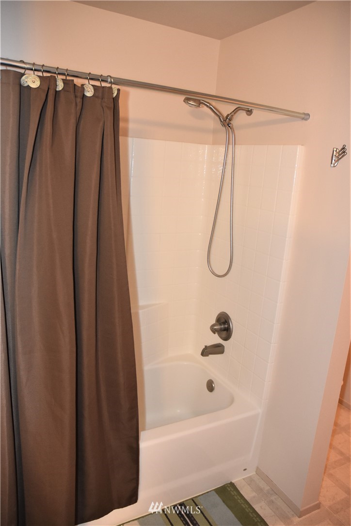 2914 Southeast 4th Street Renton, WA 98056 - Photo 14 of 23