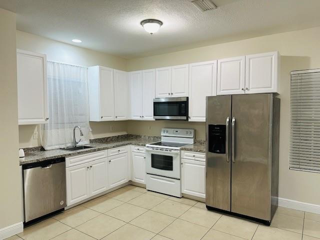 4216 Leo Lane, Unit 5G Riviera Beach, FL 33410 - Photo 5 of 31 Photo 5
