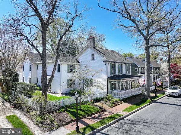 $1,350,000 | 114 West Chestnut Street, St. Michaels, MD 21663