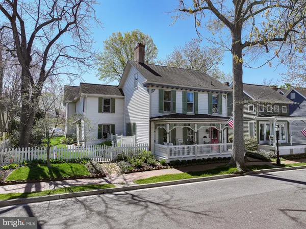 $1,350,000 | 114 West Chestnut Street, St. Michaels, MD 21663