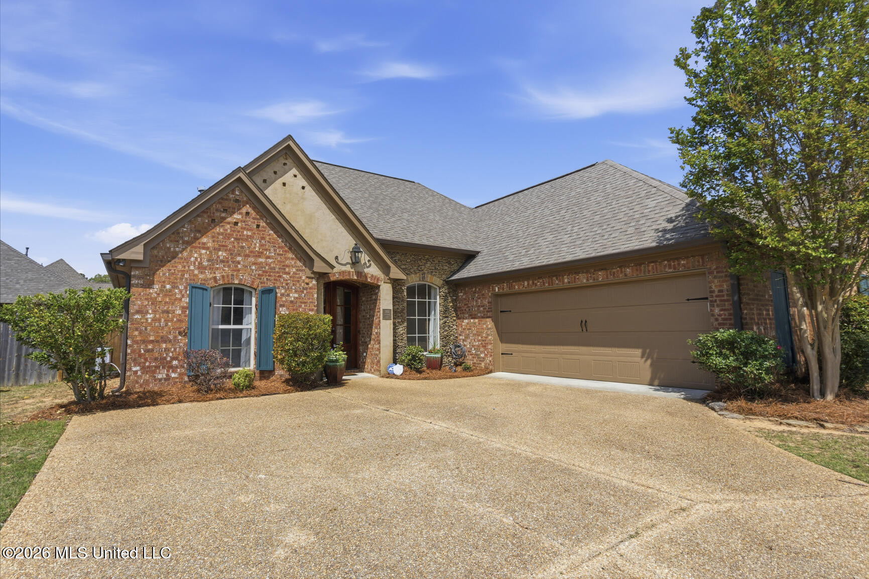 303 Siltstone Ridge Brandon, MS 39047 - Photo 2 of 37 3/2 with an OFFICE