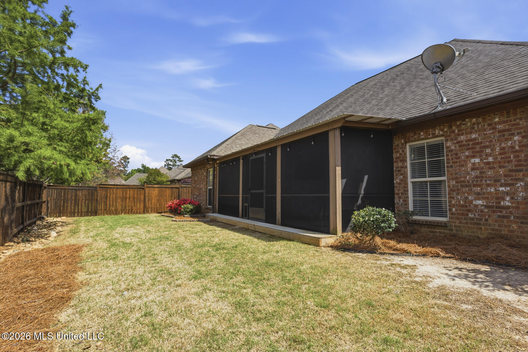 303 Siltstone Ridge Brandon, MS 39047 - Photo 35 of 37 Fully Fenced Yard
