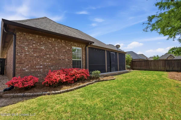 $325,000 | 303 Siltstone Ridge, Brandon, MS 39047