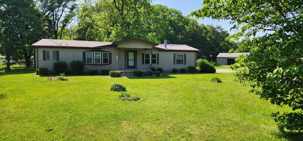 $199,800 | 23176 Highway 52, Laurel, IN 47024