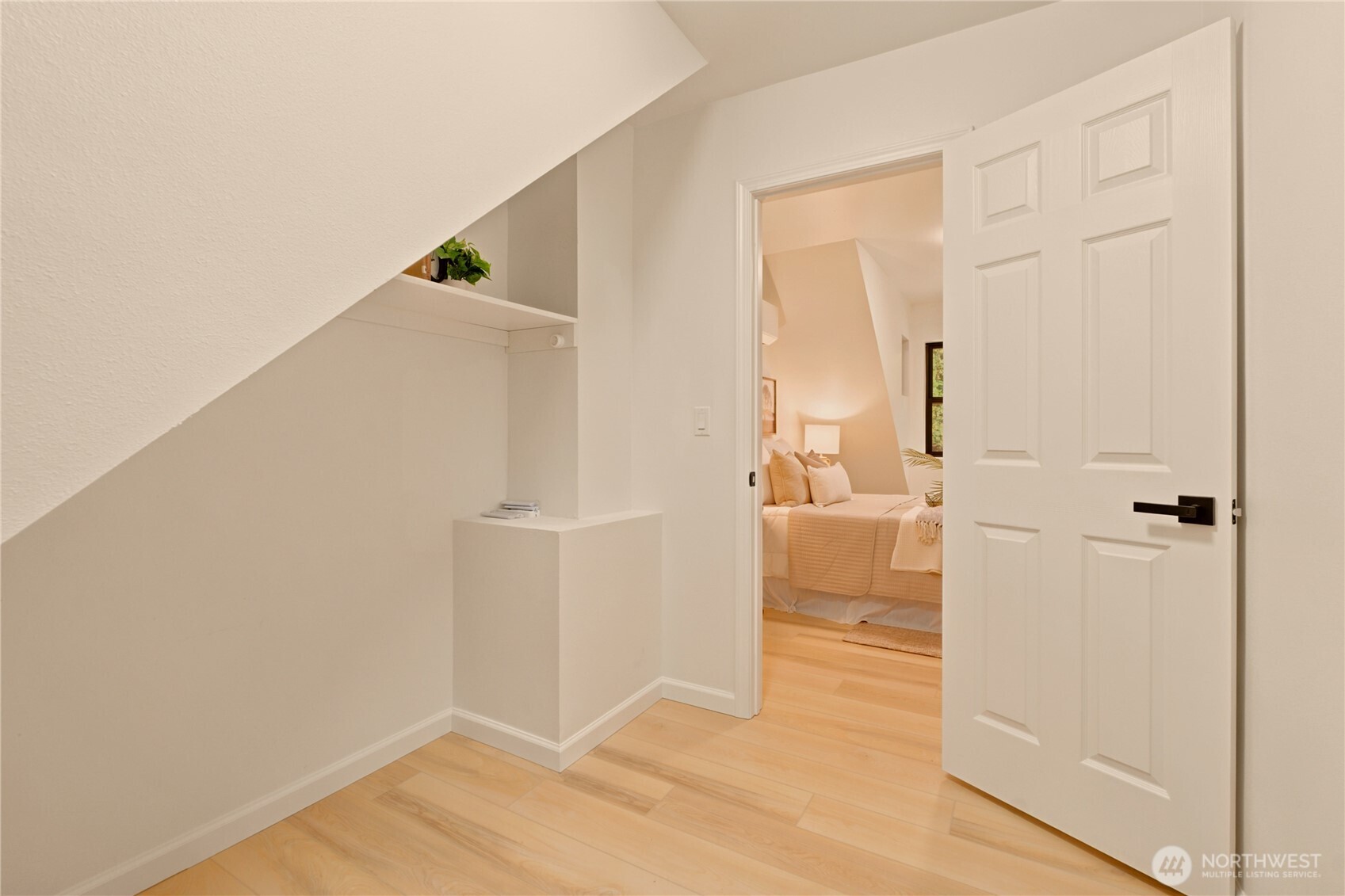 14151 Komedal Road Northeast Bainbridge Island, WA 98110 - Photo 18 of 37
