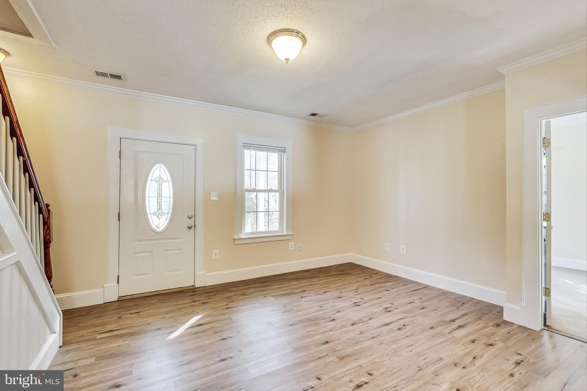 240 Norman Road Stafford, VA 22554 - Photo 16 of 46 living Area