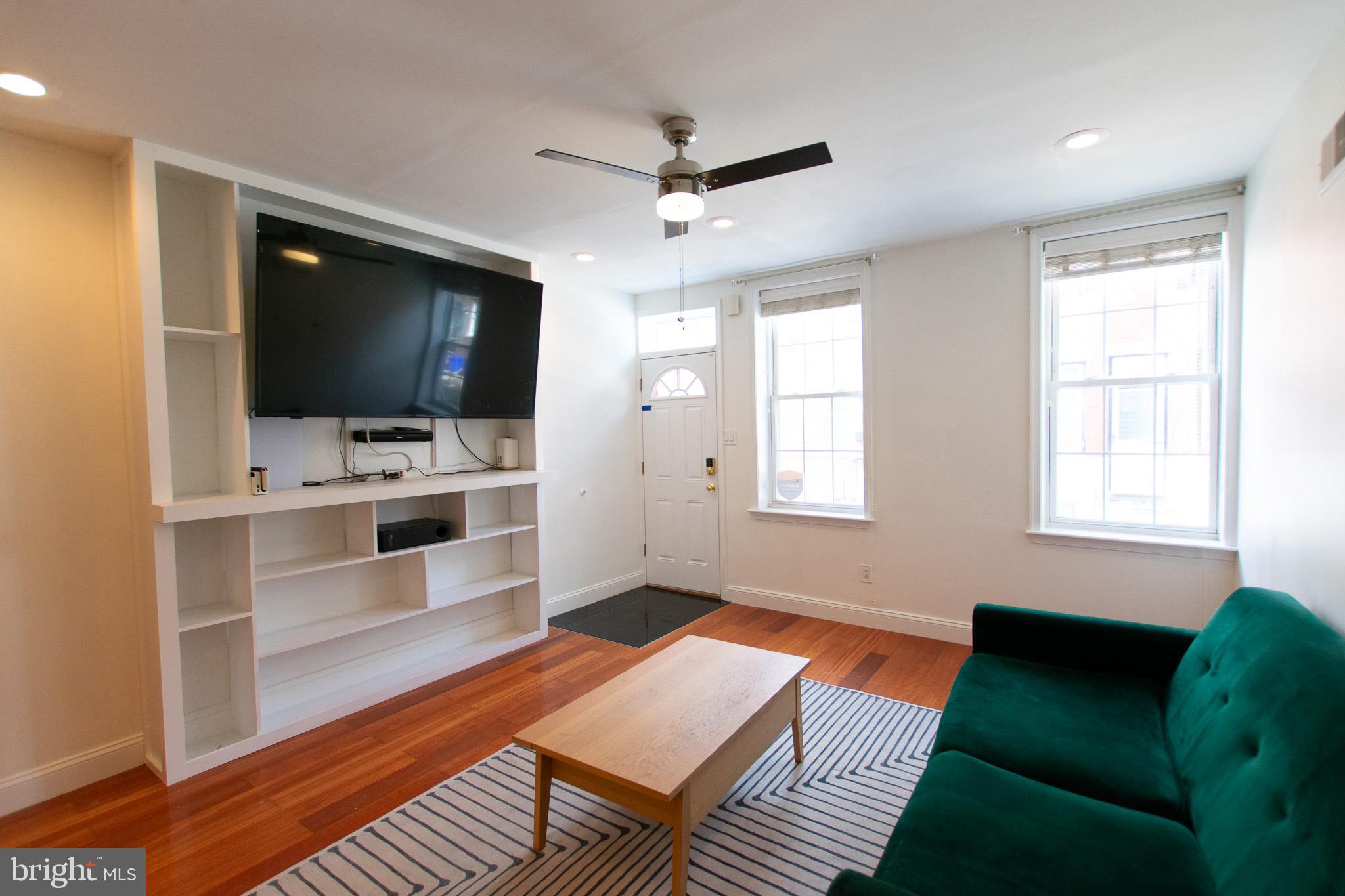 138 Mercy Street Philadelphia, PA 19148 - Photo 2 of 25