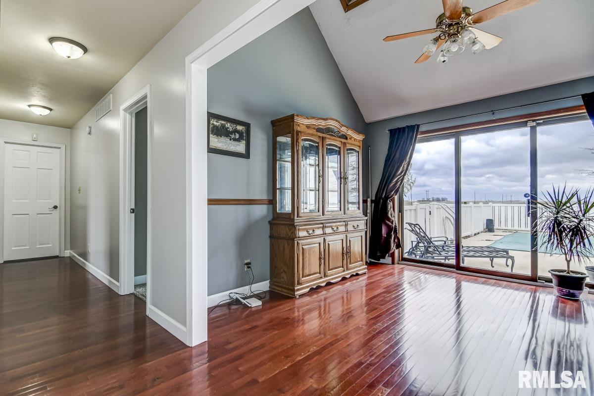 4736 San Terra Road Pawnee, IL 62558 - Photo 21 of 44 Gallery Image 21