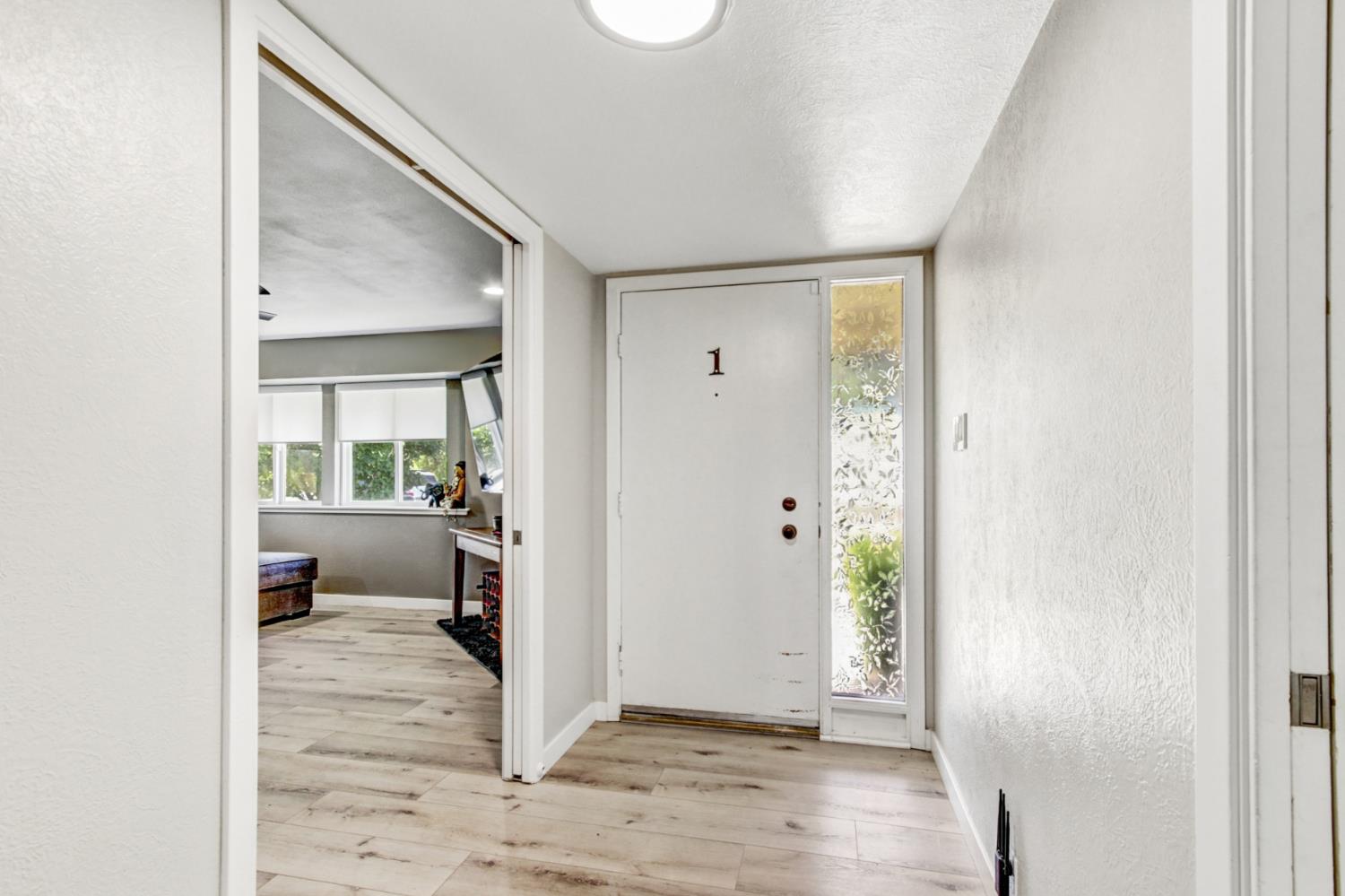 9529 Sheldon Road Elk Grove, CA 95624 - Photo 6 of 68