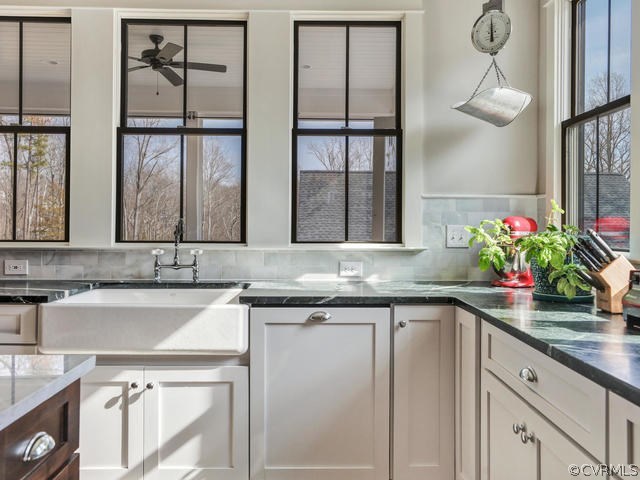 16236 Old Castle Road Midlothian, VA 23112 - Photo 19 of 47 Gallery Image 19