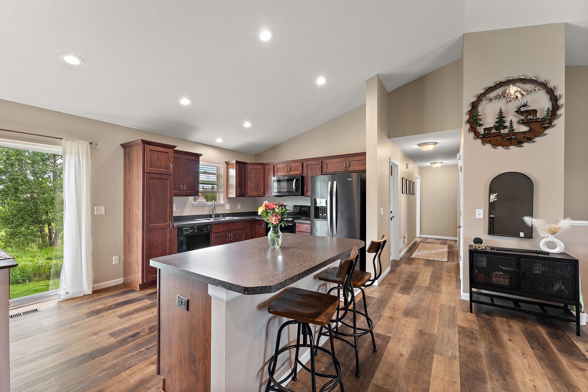 809 Cologne Lane Waverly, MN 55390 - Photo 4 of 44