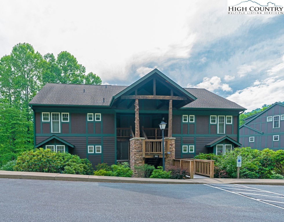 190 Still Lake Drive, Unit 321 Boone, NC 28607 - Photo 22 of 30 front view of house with a small yard