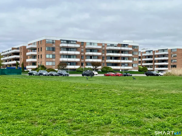 $225,000 | 50 Birdseye Street, Unit 306A, Stratford, CT 06615