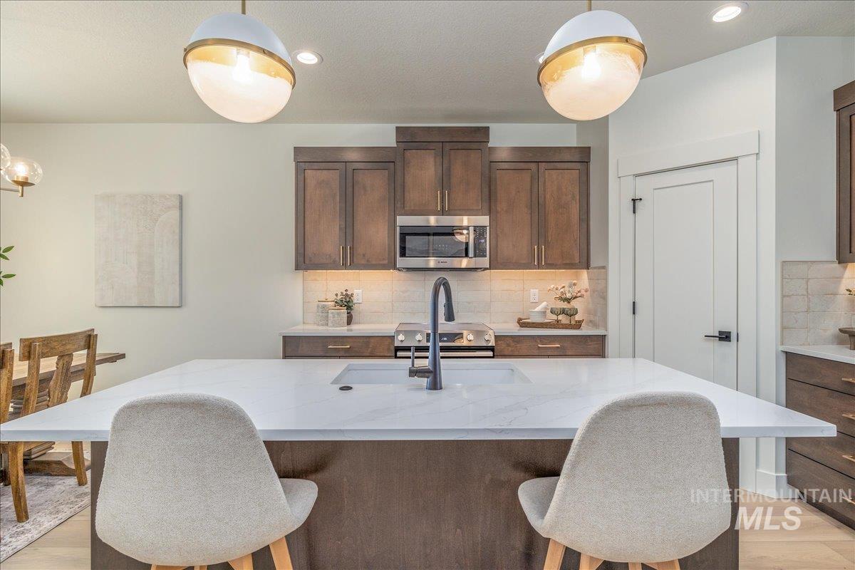 385 East Chevy Drive Boise, ID 83716 - Photo 15 of 41