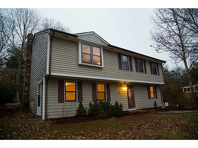 33 West Shannock Road Richmond, RI 02875 - Photo 3 of 23 Exterior Front.