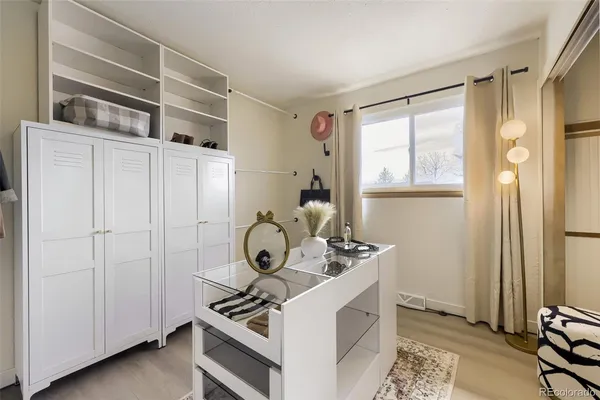 a view of utility room with washer and dryer