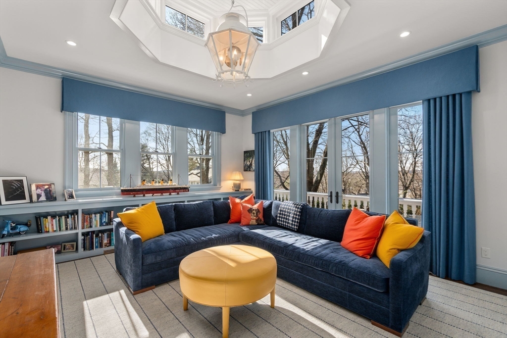 49 Shaw Street Newton, MA 02465 - Photo 3 of 19