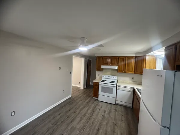 $2,100 | 18 Armory Road, Unit 1, Southbridge, MA 01550